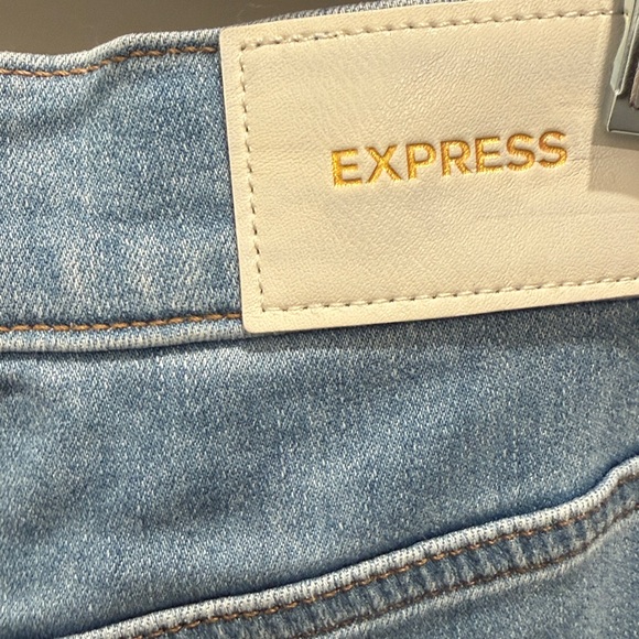 Express Light Blue Distressed Flare Jeans. Size 6R - Picture 6 of 7